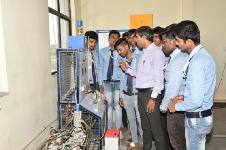 Matoshri Aasarabai Polytechnic campus in Nashik, Maharashtra, India — photo 4