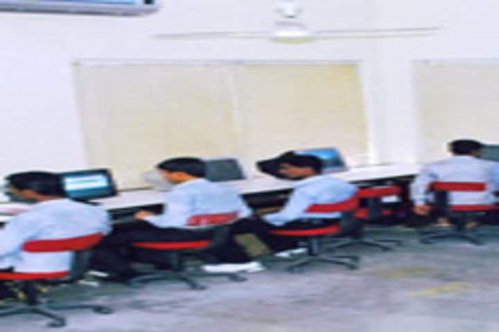 Kamala Nehru Polytechnic Pharmacy campus in Aurangabad, Maharashtra, India — photo 2