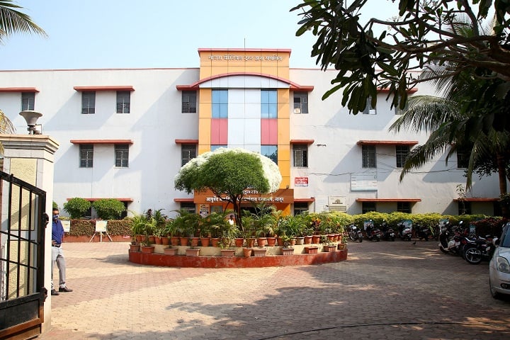 Late Babruwan Vitthalrao Kale Manjara Ayurved Medical College and Hospital campus in Latur, Maharashtra, India — photo 2