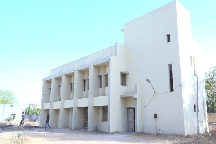 Kilachand Devchand Polytechnic campus in Patan, Gujarat, India — photo 3