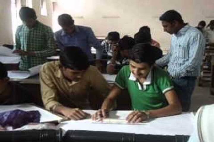 Kilachand Devchand Polytechnic campus in Patan, Gujarat, India — photo 4