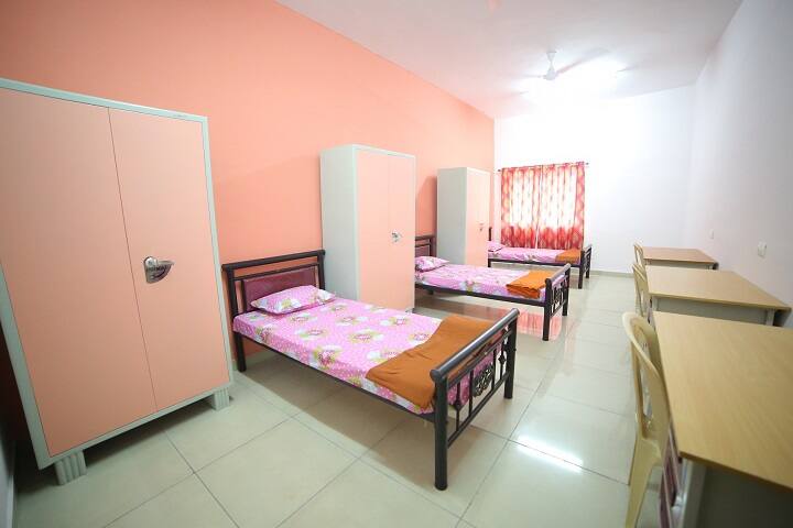 Sanskrithi School of Business campus in Puttaparthi, Andhra Pradesh, India — photo 3