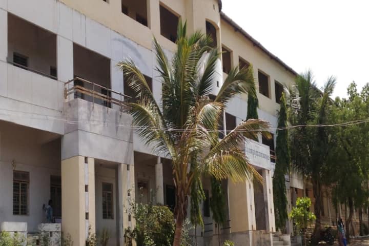 JV Mandal's Polytechnic College campus in Bagalkot, Karnataka, India — photo 1