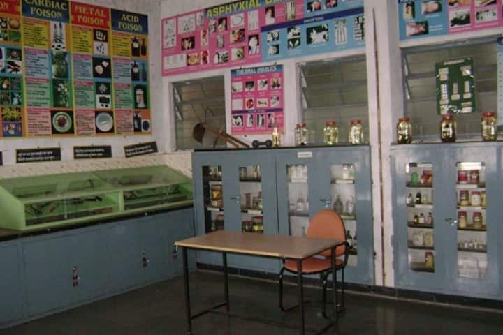 Late Kedari Redekar Ayurvedic Mahavidyalaya campus in Gadhinglaj, Maharashtra, India — photo 6