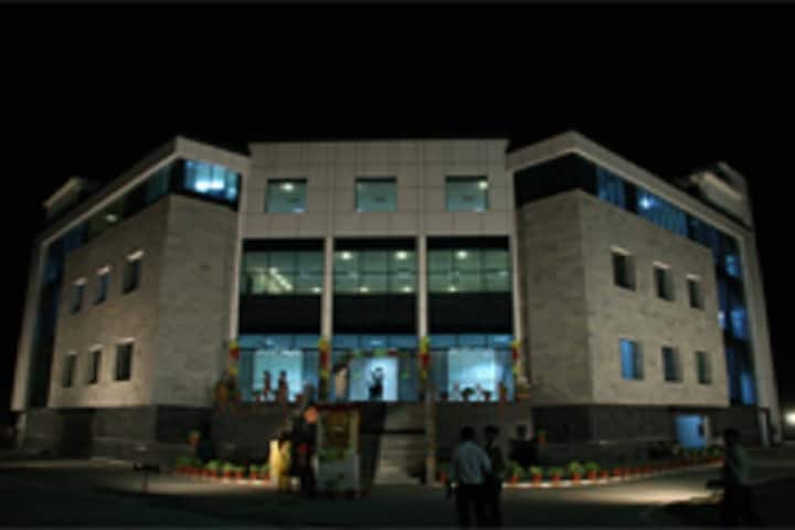 Rakshpal Bahadur Management Institute campus in Greater Noida, Uttar Pradesh, India — photo 2