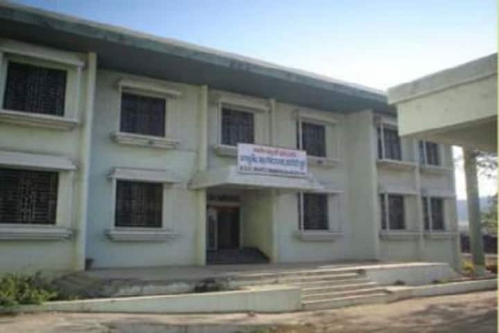 Bharatiya Sanskriti Darshan Trust's Ayurved Mahavidyalaya campus in Kesnand, Maharashtra, India — photo 1