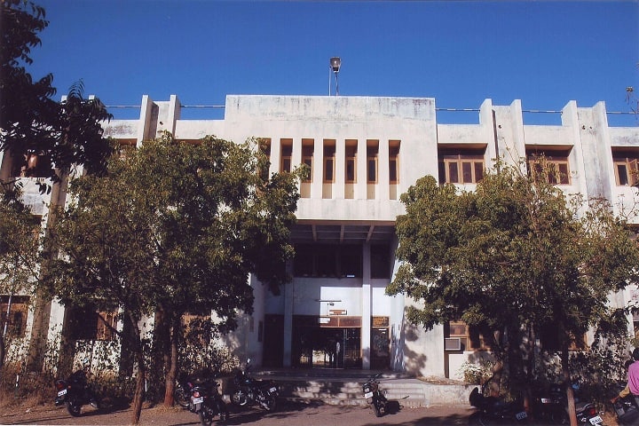 Government Polytechnic campus in Jamnagar, Gujarat, India — photo 1