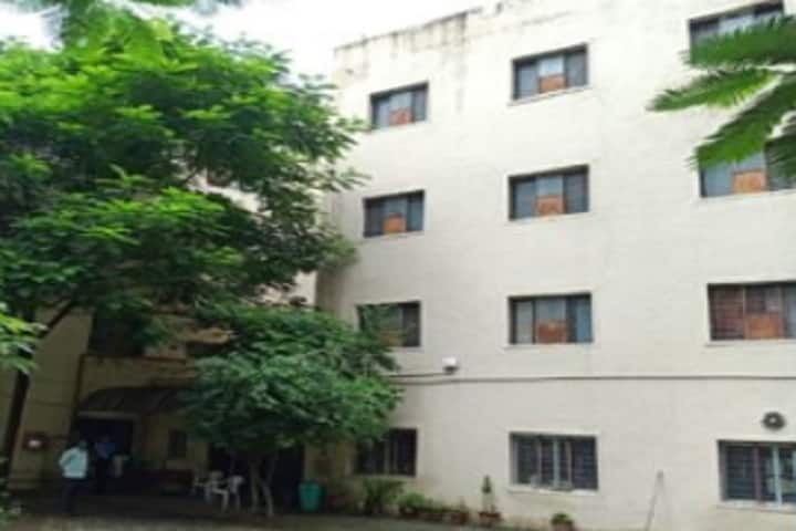 Bhausaheb Mulak Ayurved Mahavidhyalaya and Medical And Science Research Hospital campus in Nagpur, Maharashtra, India — photo 4
