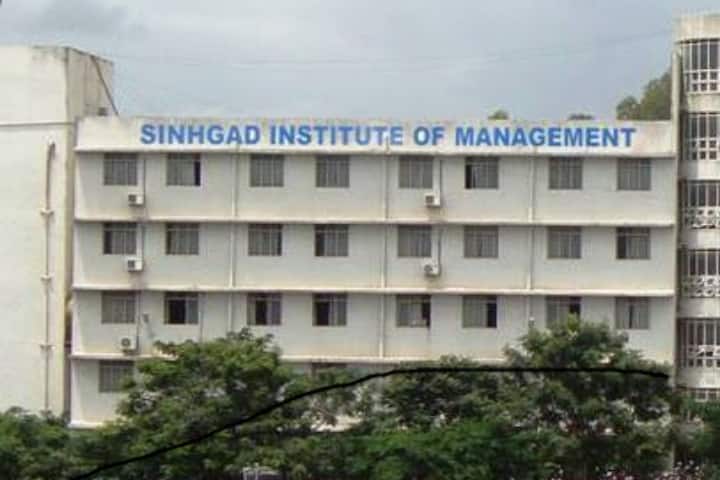 Sinhgad Institute Management, Pune (SIOM Pune) campus in Pune, Maharashtra, India — photo 2
