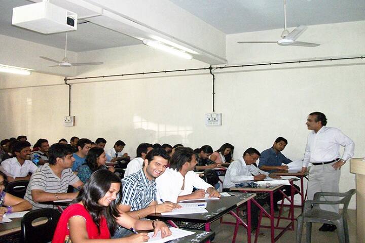 Sinhgad Institute Management, Pune (SIOM Pune) campus in Pune, Maharashtra, India — photo 3