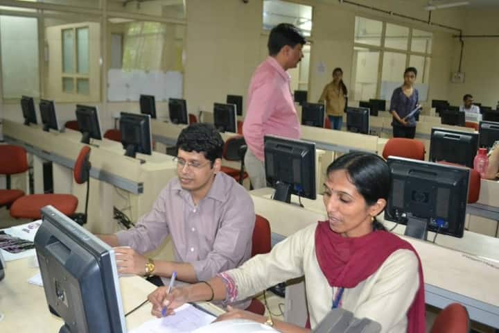 Sinhgad Institute Management, Pune (SIOM Pune) campus in Pune, Maharashtra, India — photo 5