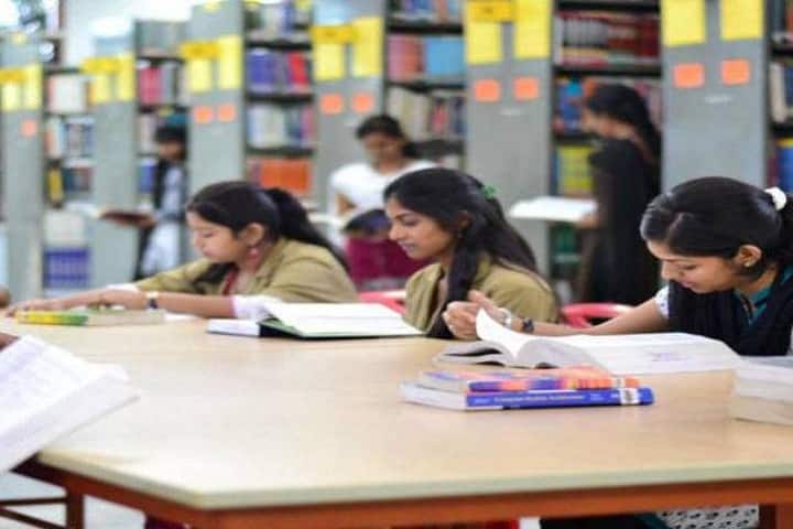 SCSVMV University campus in Kanchipuram, Tamil Nadu, India — photo 5