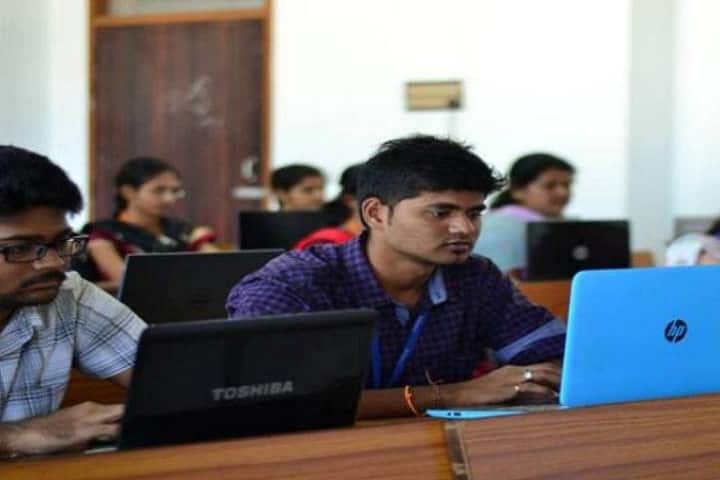 SCSVMV University campus in Kanchipuram, Tamil Nadu, India — photo 6