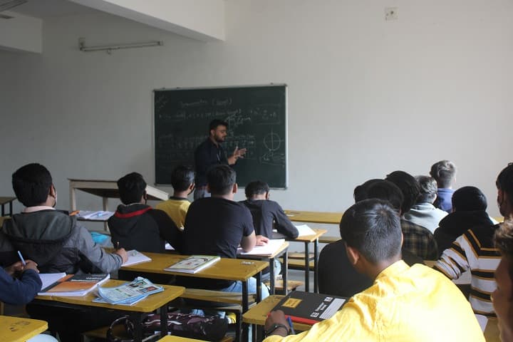 Swaminarayan University campus in Kalol, Gujarat, India — photo 3