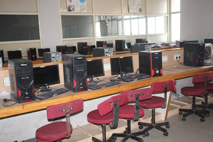 Swaminarayan University campus in Kalol, Gujarat, India — photo 4