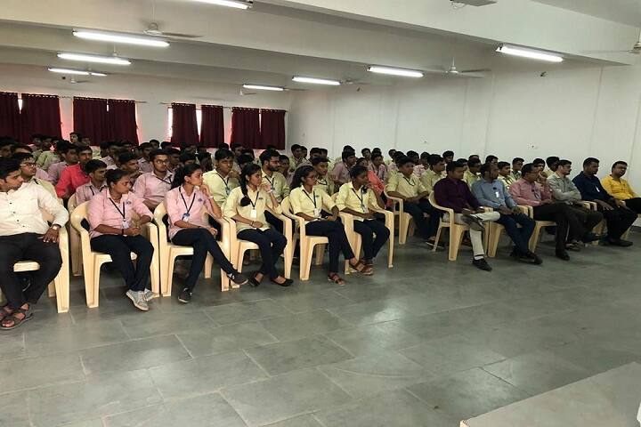 Jayvantrai Harrai Desai Polytechnic campus in Surat, Gujarat, India — photo 5