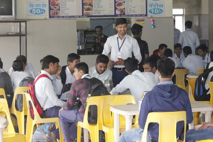 Jaihind Polytechnic campus in Pune, Maharashtra, India — photo 2