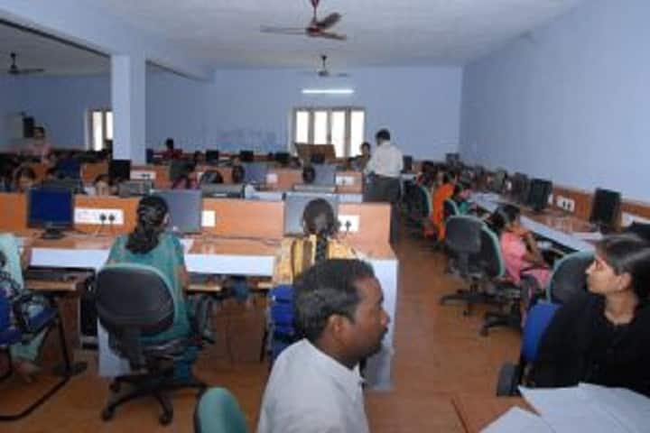 Noble PG College campus in Hyderabad, Telangana, India — photo 2