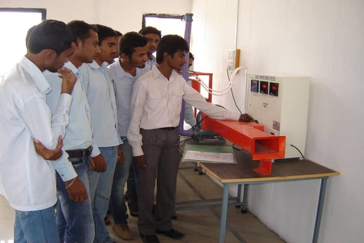 Everest College of Engineering and Technology campus in Aurangabad, Maharashtra, India — photo 3