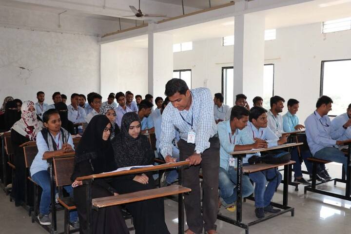 Everest College of Engineering and Technology campus in Aurangabad, Maharashtra, India — photo 4