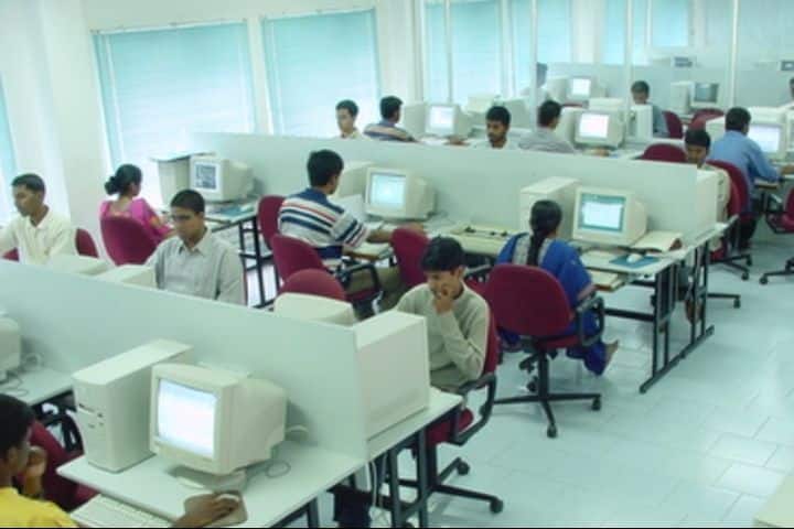 Amrita Vishwa Vidyapeetham campus in Coimbatore, Tamil Nadu, India — photo 5