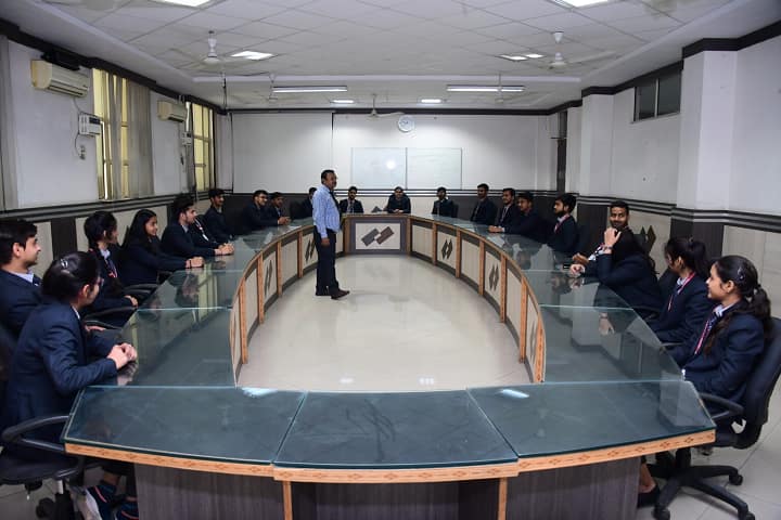 ITS College of Professional Studies campus in Greater Noida, Uttar Pradesh, India — photo 2