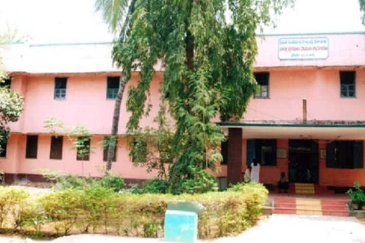 SKR Degree and PG College for Women campus in Rajahmundry, Andhra Pradesh, India — photo 3