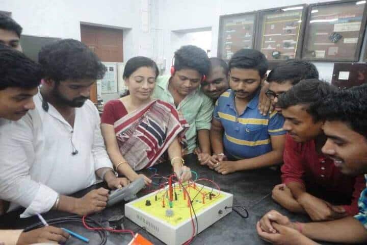 MBC Institute of Engineering and Technology campus in Bardhaman, West Bengal, India — photo 3