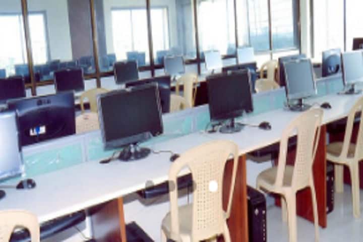 Sau Leena Kishor Mamidvar Institute of Management Studies and Research campus in Chandrapur, Maharashtra, India — photo 3
