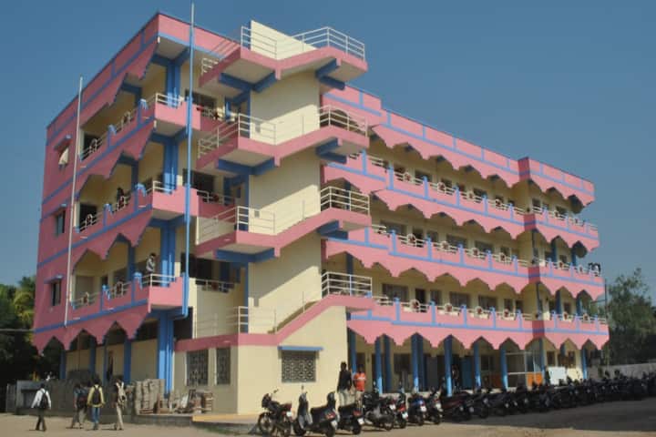 Shree PM Patel College of Computer Science and Technology campus in Anand, Gujarat, India — photo 1