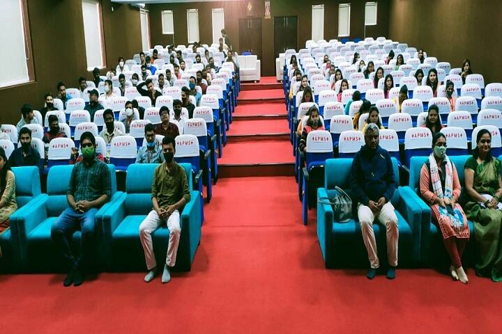 Shree PM Patel College of Computer Science and Technology campus in Anand, Gujarat, India — photo 4