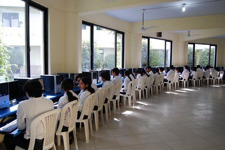 Sat Priya School of Management campus in Rohtak, Haryana, India — photo 4