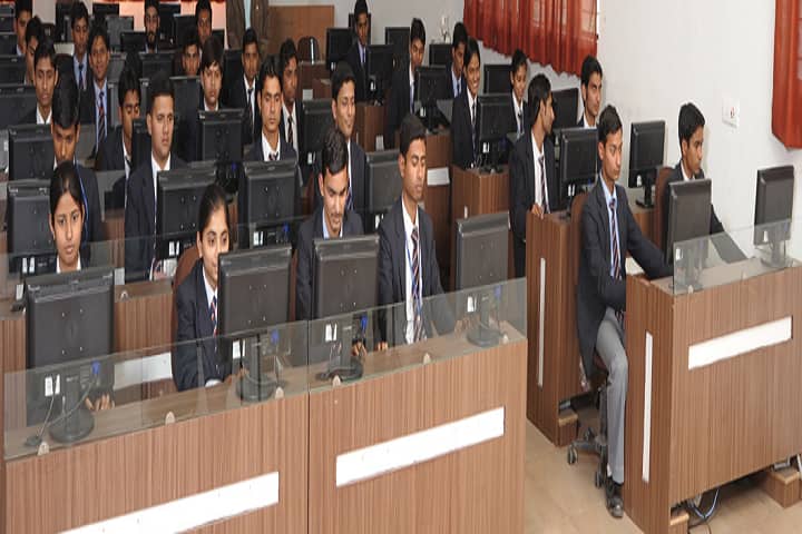 Shri Siddhi Vinayak Institute of Management campus in Bareilly, Uttar Pradesh, India — photo 3