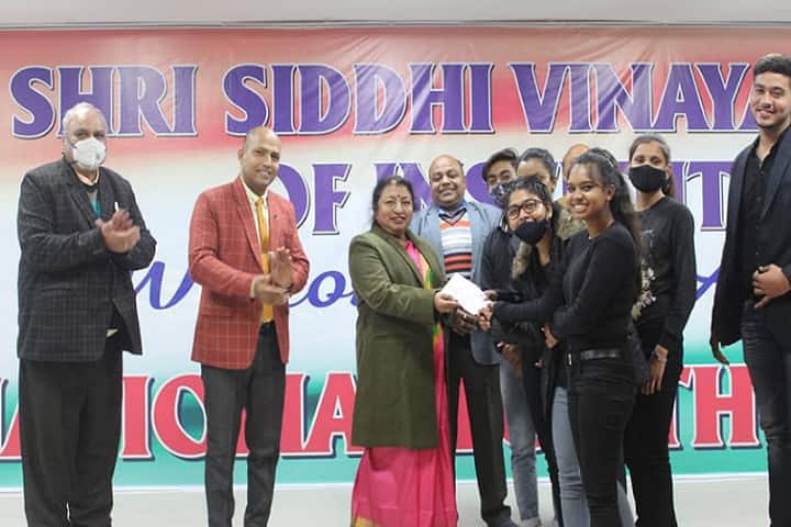 Shri Siddhi Vinayak Institute of Management campus in Bareilly, Uttar Pradesh, India — photo 5