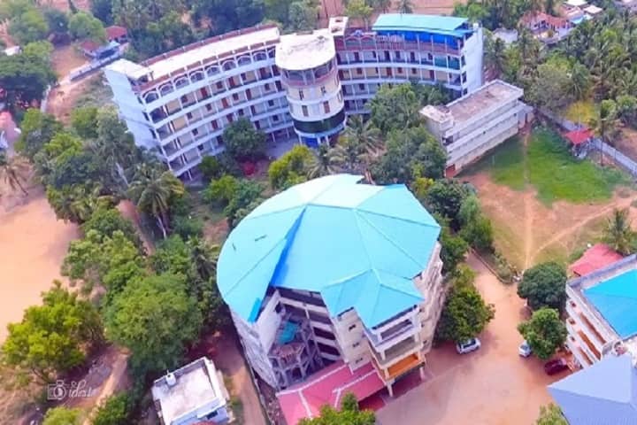 Santhigiri Ayurveda Medical College campus in Palakkad, Kerala, India — photo 2