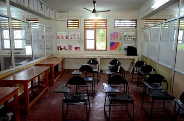 Santhigiri Ayurveda Medical College campus in Palakkad, Kerala, India — photo 4