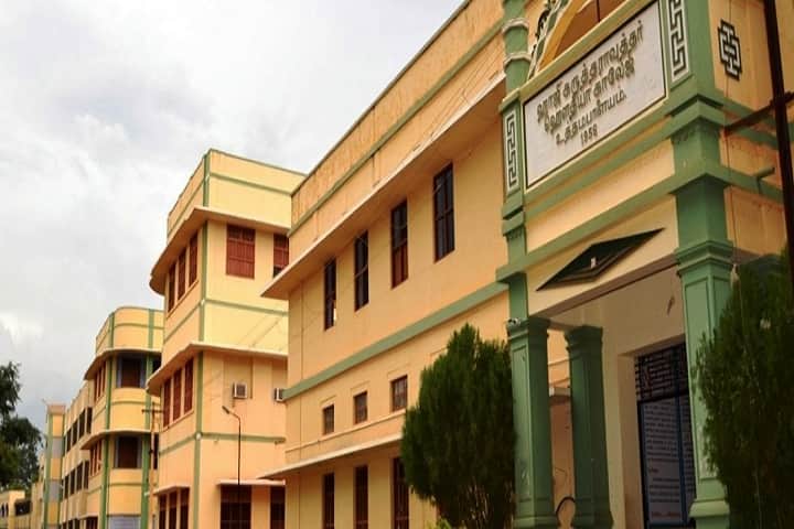 Hajee Karutha Rowther Howdia College campus in Theni, Tamil Nadu, India — photo 2