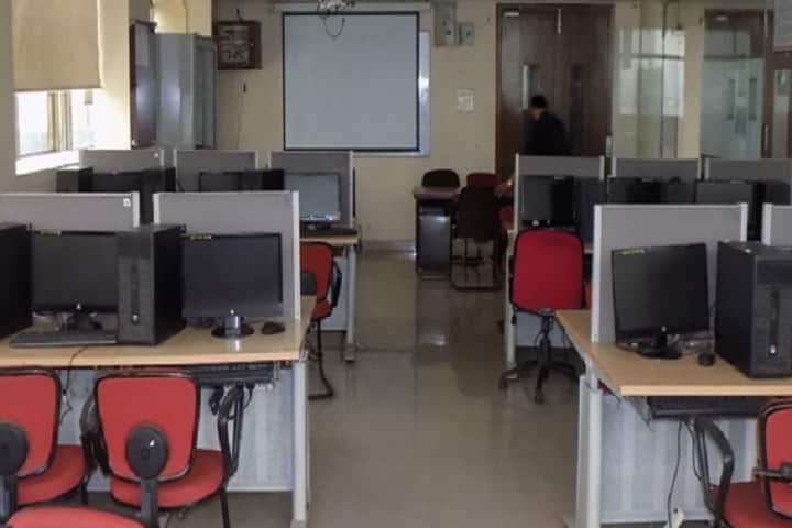Dr DY Patil College of Nursing campus in Navi Mumbai, Maharashtra, India — photo 4