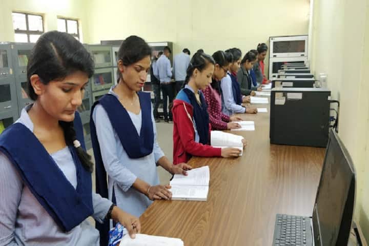 Indira Gandhi Government Polytechnic College campus in Chhindwara, Madhya Pradesh, India — photo 3