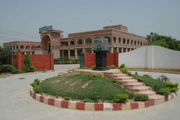 KIIT College of Engineering campus in Gurgaon, Haryana, India — photo 3