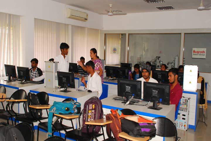 HKE Society's Polytechnic campus in Gulbarga, Karnataka, India — photo 2