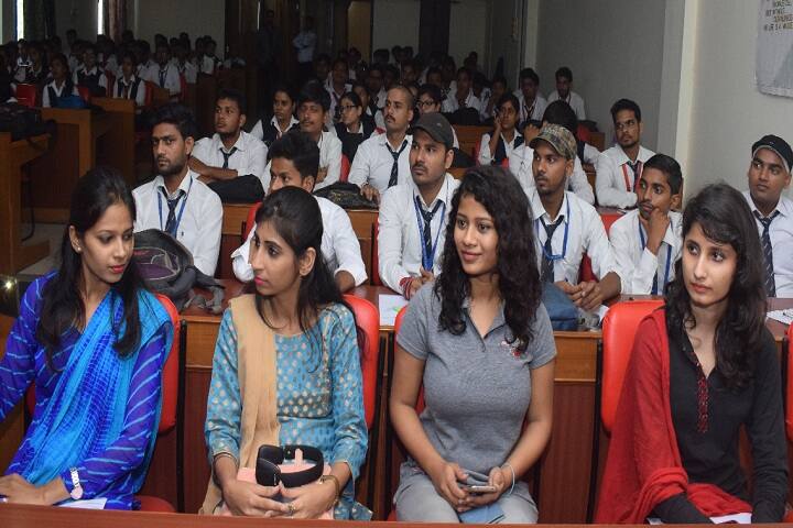 Saraswati Higher Education and Technical School of Business campus in Varanasi, Uttar Pradesh, India — photo 2