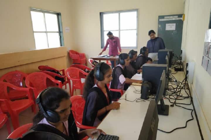 Rayat Shikshan Sanstha's Arts Science and Commerce College campus in Sangli, Maharashtra, India — photo 4