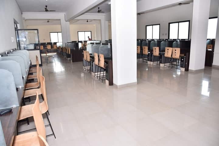 Sapphire Institute of Business Management campus in Indore, Madhya Pradesh, India — photo 4