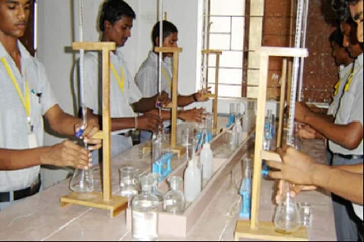 Gudiyattam Polytechnic College campus in Vellore, Tamil Nadu, India — photo 2
