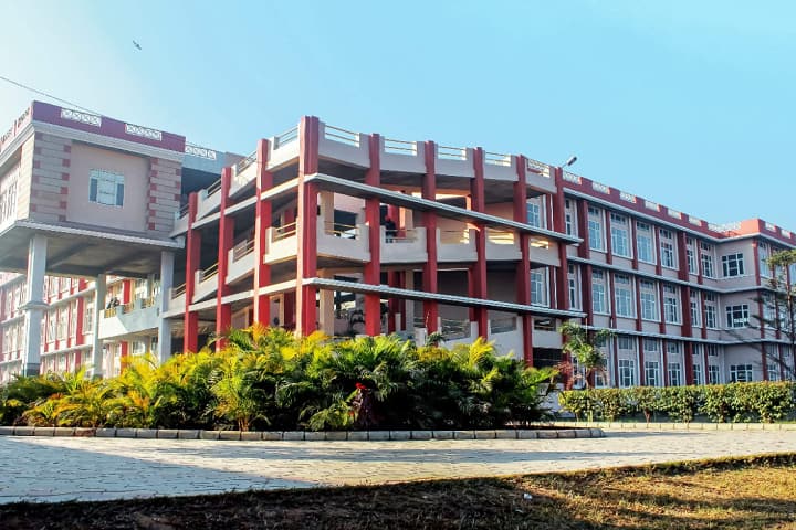 Guru Nanak Dev Polytechnic College campus in Ludhiana, Punjab, India — photo 2