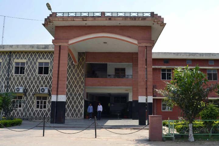 Guru Nanak Dev Polytechnic College campus in Ludhiana, Punjab, India — photo 3
