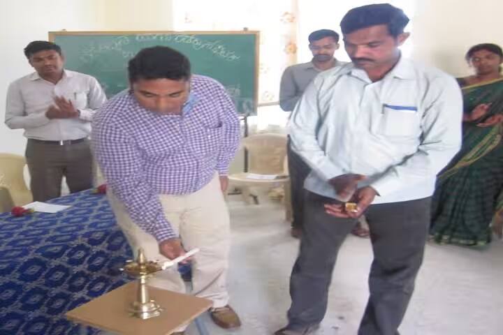 Government First Grade College campus in Hirisave, Karnataka, India — photo 1