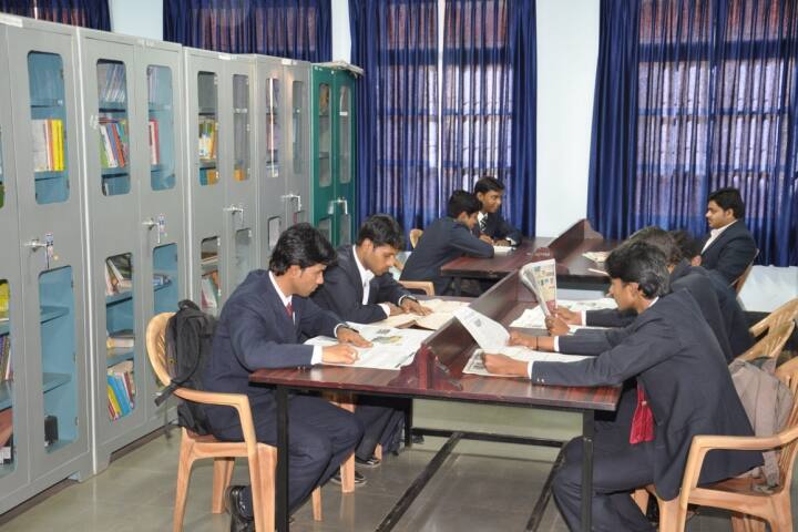 Sanmati Shikshan Sahakari Samiti's College of Business Administration campus in Nehru Nagar, Karnataka, India — photo 6