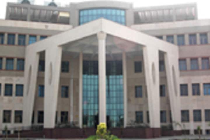 Indian Institute of Management Lucknow Noida Campus campus in Noida, Uttar Pradesh, India — photo 1